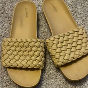 Women's Tan Slide Sandals